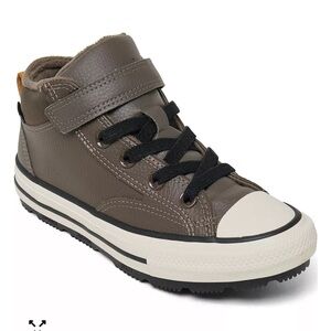 Kids Chuck Taylor All Star Malden St. Fastening Strap Street Boots (sneakers) 2Y